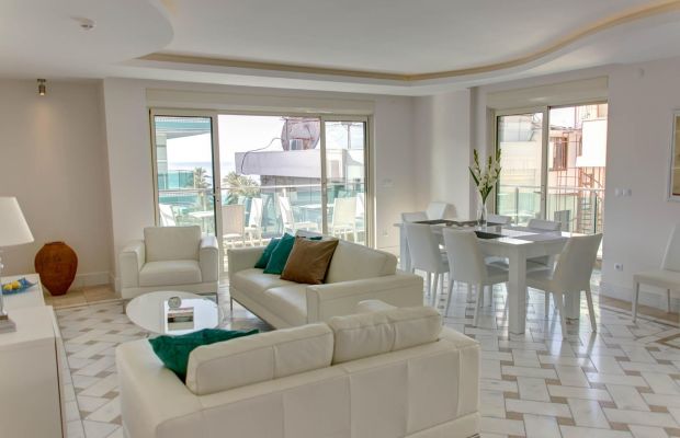 Penthouse apartment