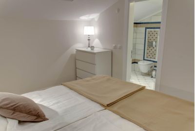 F&ouml;rsta sovrum andra v&aring;ning