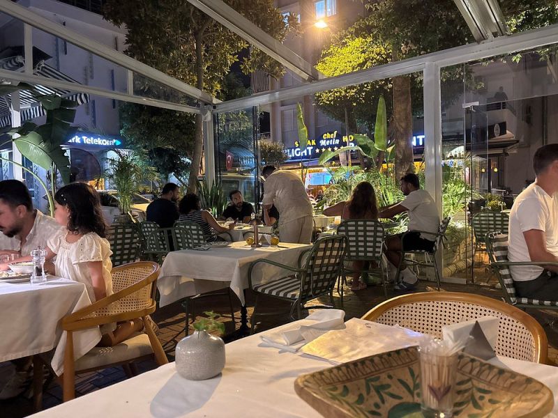 D'La Plaza Resturant i Alanya