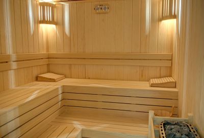 Bastu i k&auml;llaren